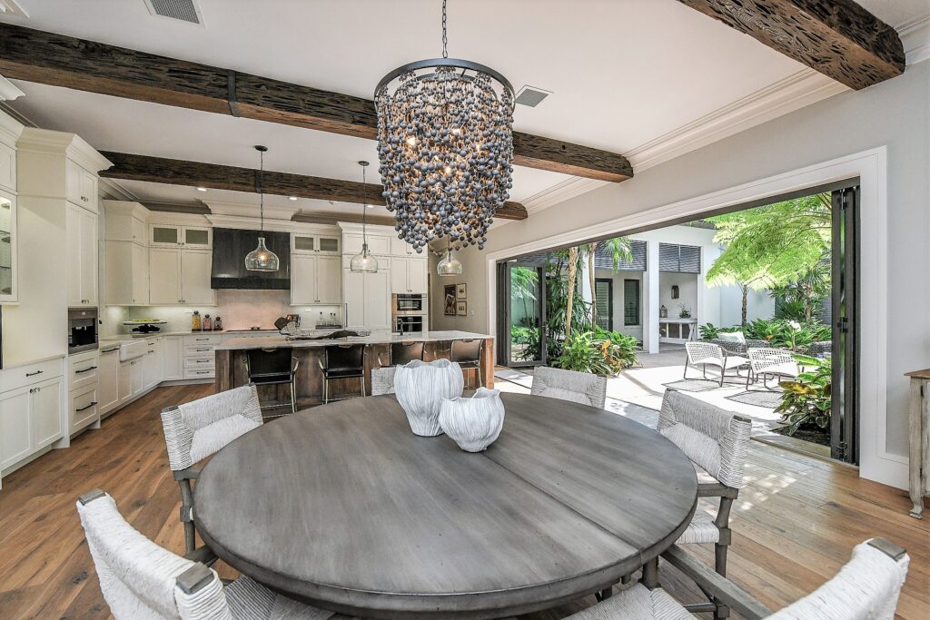 Interior design: HAWTHORNE RESIDENCE